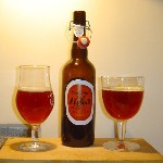 photo de la bouteille et du verre