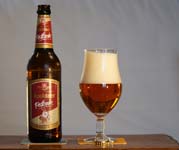 photo de la bouteille et du verre