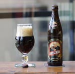 photo de la bouteille et du verre