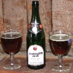 photo de la bouteille et du verre