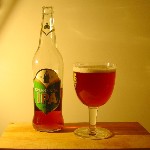 photo de la bouteille et du verre