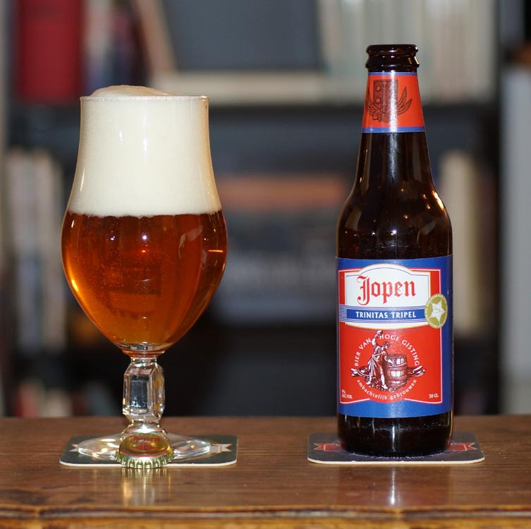 photo d'un verre de bire Jopen Trinitas Tripel