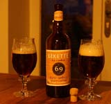 photo de la bouteille et du verre