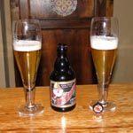 photo de la bouteille et du verre