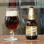 photo de la bouteille et du verre