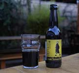 photo de la bouteille et du verre