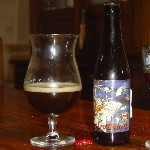photo de la bouteille et du verre