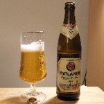 photo de la bouteille et du verre