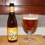 photo de la bouteille et du verre