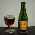 photo de la bouteille et du verre